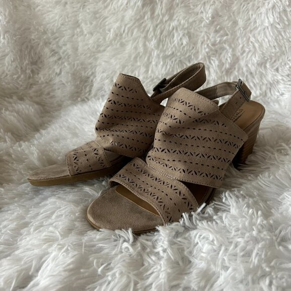 Seychelles Sandals Womens Size 8 Bora Laser Cut Block Heel Taupe - Picture 2 of 6